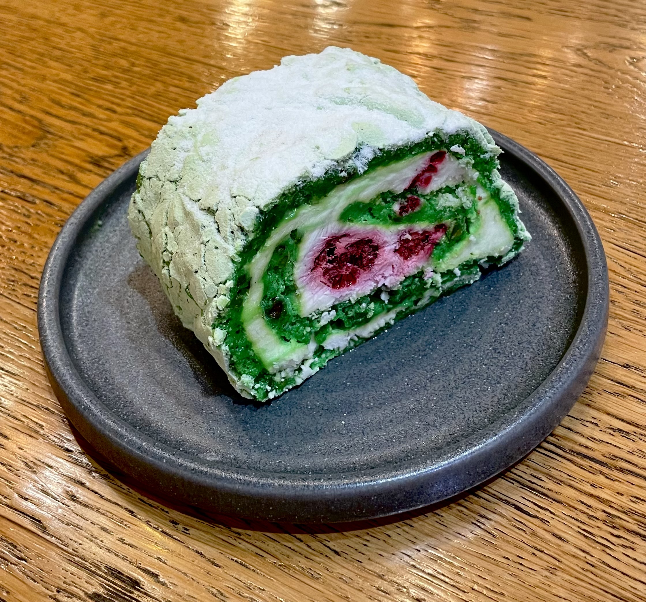 Меренговый рулет